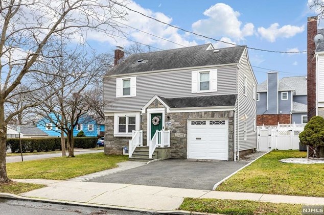 50 Crane Ave, Rutherford NJ  07070-2536 exterior