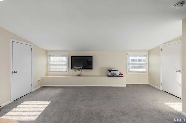 50 Crane Ave, Rutherford NJ  07070-2536 exterior