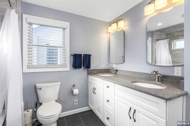 50 Crane Ave, Rutherford NJ  07070-2536 exterior