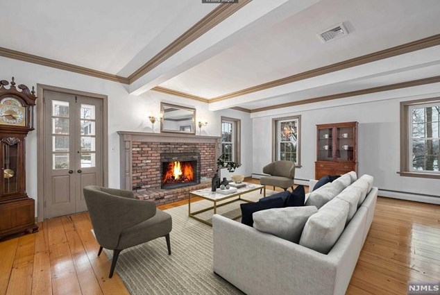 474 Baxter Ave, Wyckoff, NJ 07481