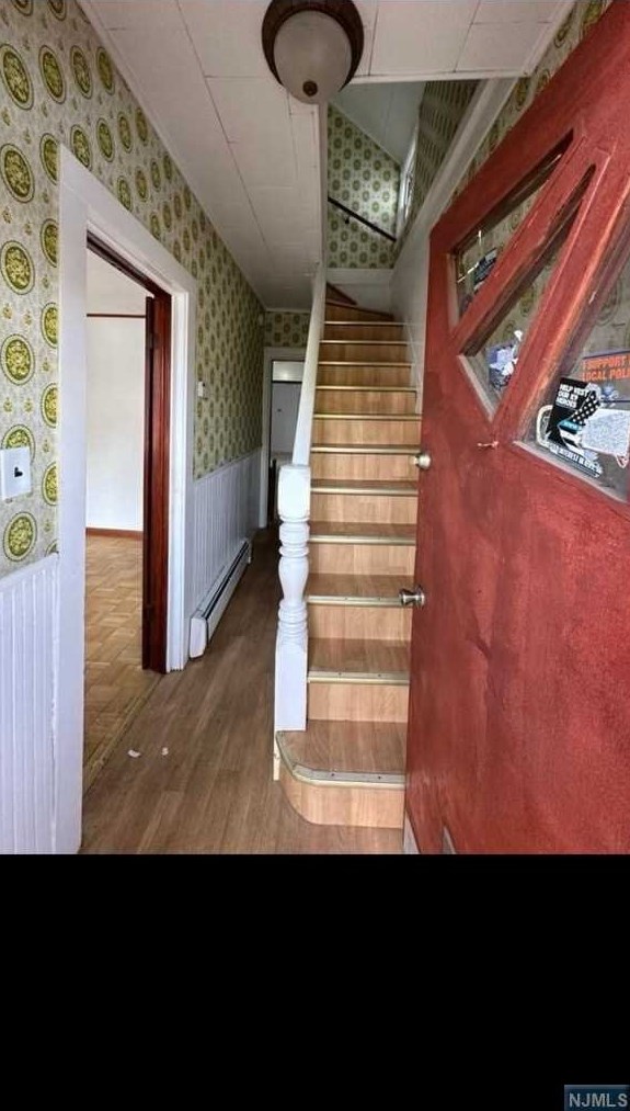 740 1st St, Secaucus NJ  07094-3107 exterior