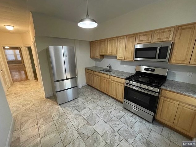 417 Liberty Ave, Jersey City, NJ 07307