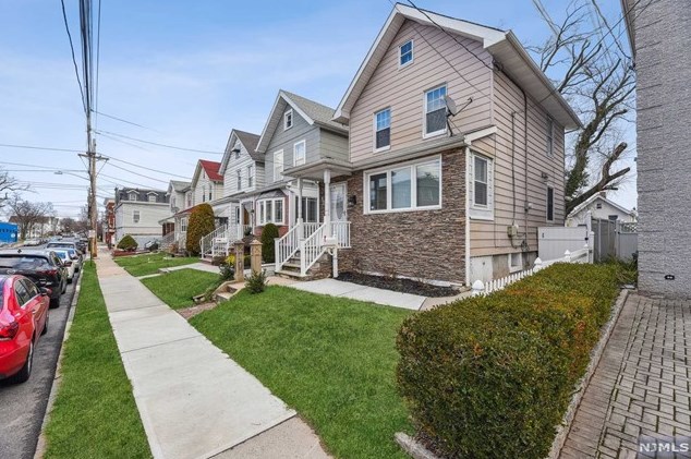 436 Forest St, Kearny, NJ 07032