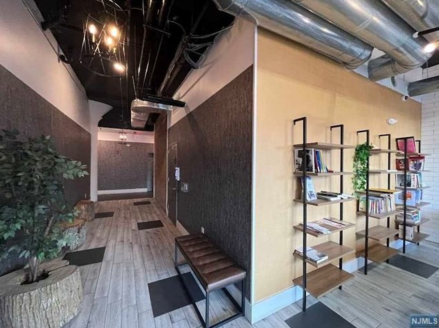 300 Hoyt St #306, Kearny, NJ 07032