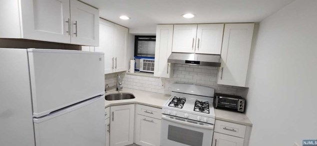 476 Walker St, Fairview, NJ 07022