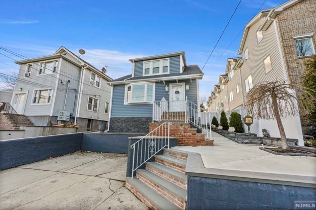 644 Valley Brook Ave, Lyndhurst, NJ 07071