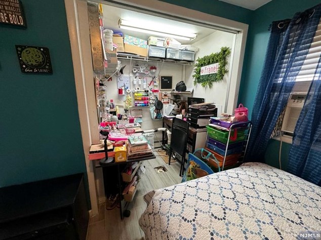 32 Maiden Ln, Little Ferry NJ 07643-2136 exterior