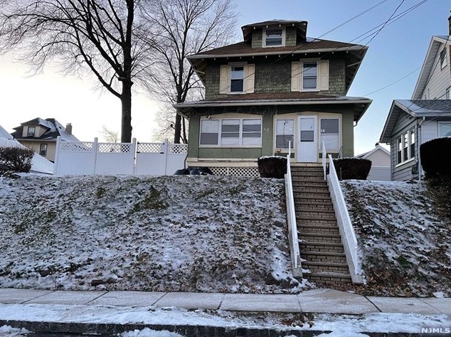 11 High St, Belleville NJ  07109-2511 exterior