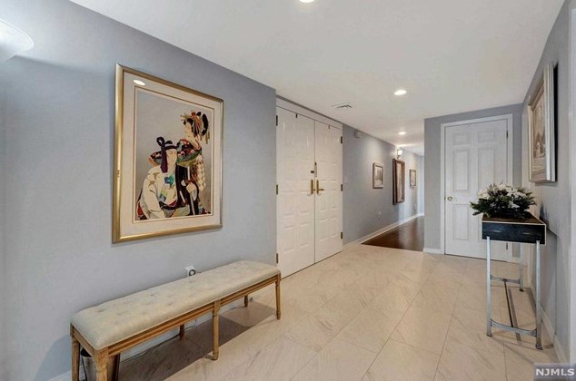 1360 Hamburg Tpke #410, Wayne, NJ 07470
