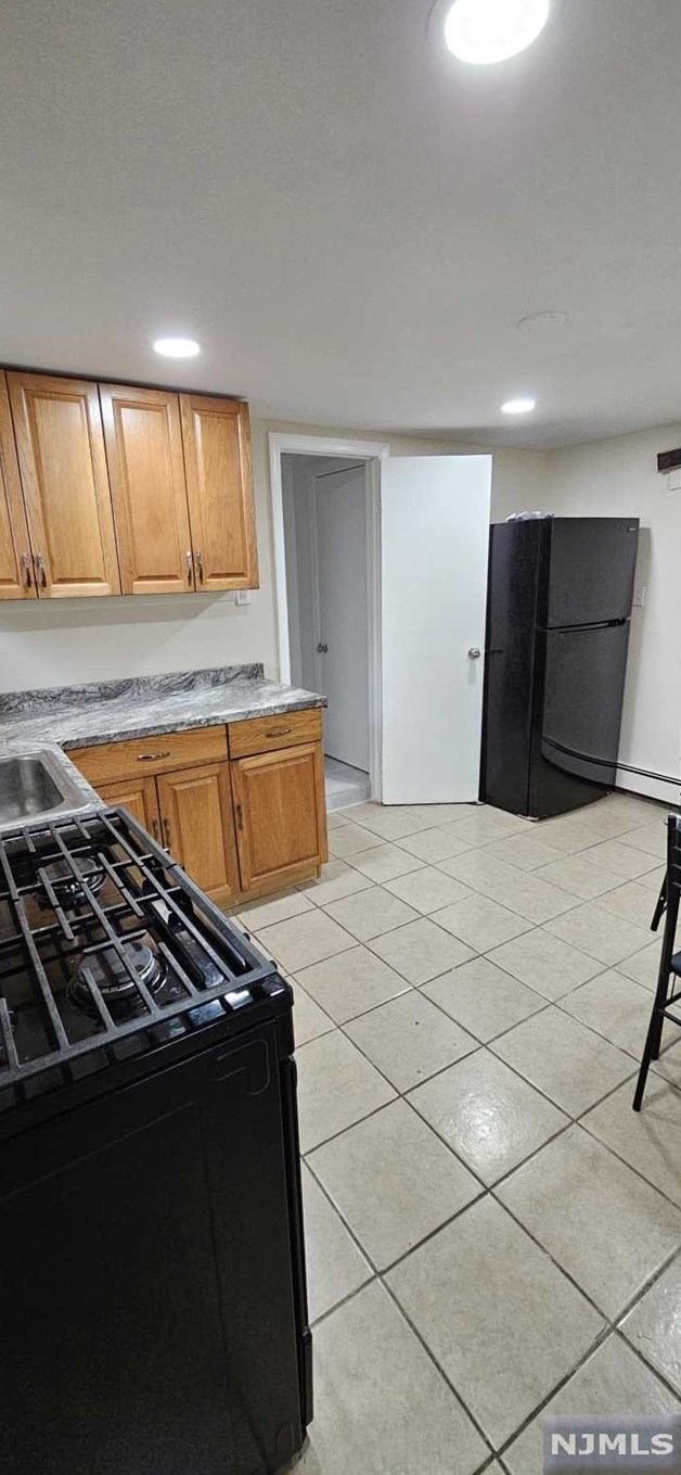 458 N Midland Ave #2, Saddle Brook, NJ 07663