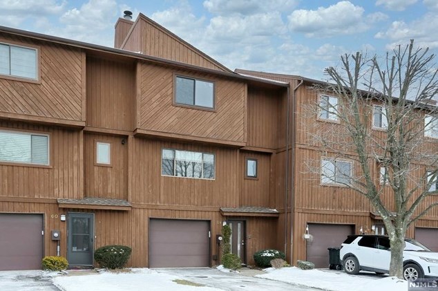 58 Alana Dr, Paterson, NJ 07506