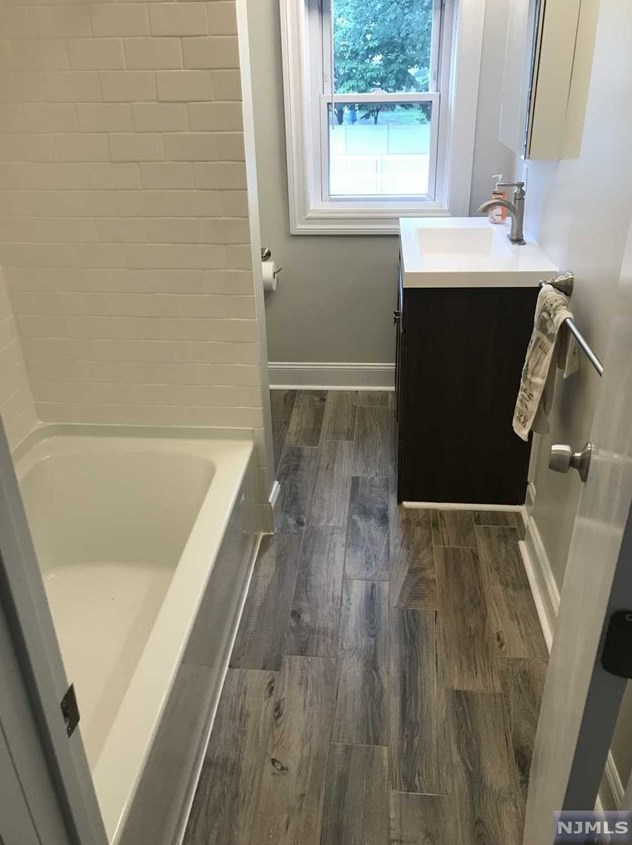 421 Boulevard, N Milford NJ  07646-1918 exterior