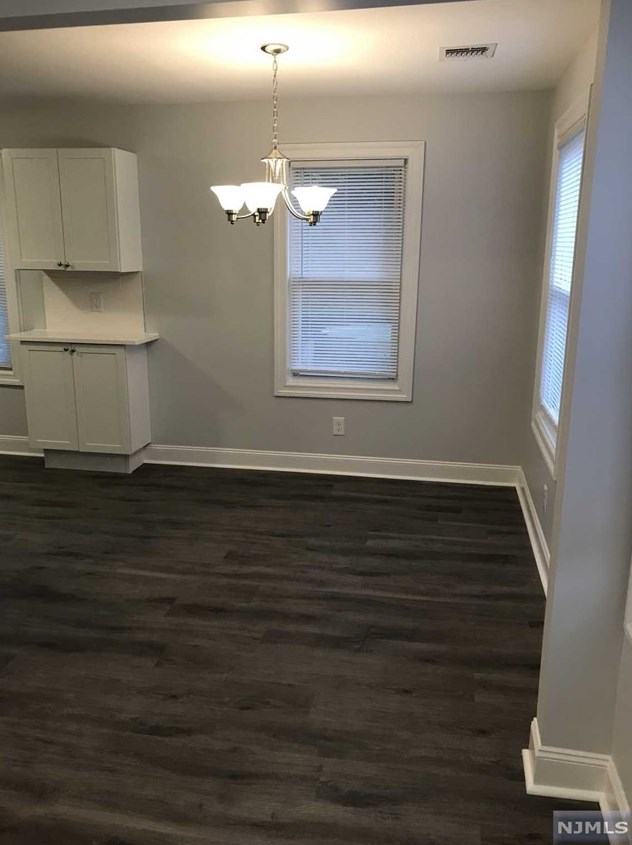 421 Boulevard, N Milford, NJ 07646