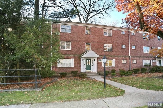 7 Romaine Ct #a6, Hackensack, NJ 07601