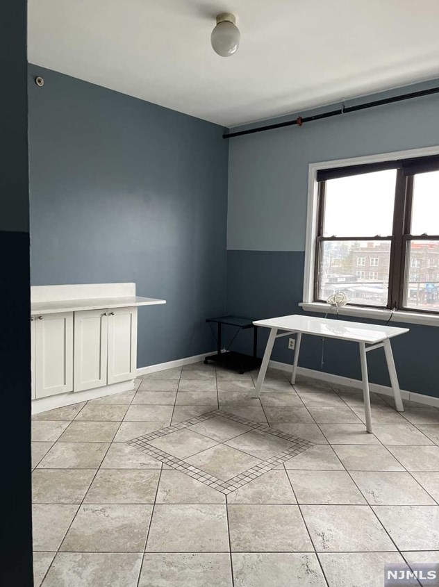 371-375 Anderson Ave #3, Fairview, NJ 07022