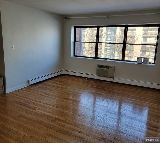 214 Prospect Ave #141c, Hackensack, NJ