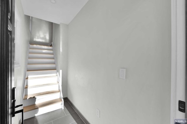 405 Greenmount Ave #2, Cliffside Park, NJ 07010