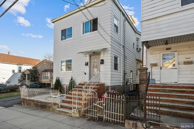 141 Ackerman Ave, Clifton, NJ 07011