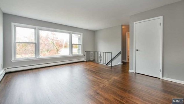 122 Dean Dr #2, Tenafly, NJ 07670