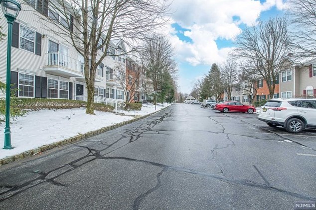 2148 Jordan Ct, Mahwah, NJ 07430