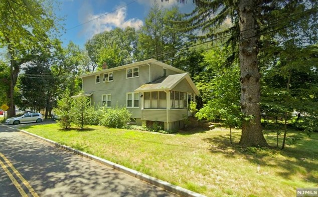 120 High St, Closter, NJ 07624