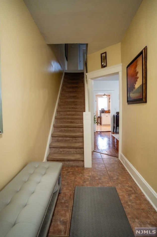 19 Lincoln Ave, Dover NJ  07801-3513 exterior