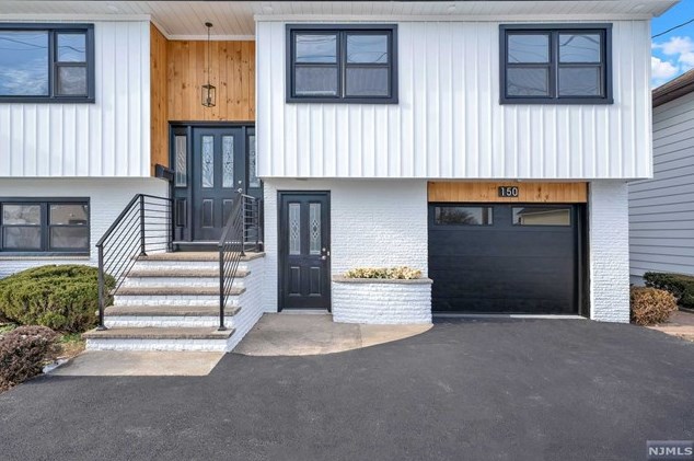 150 Meadow Ln, Secaucus NJ  07094-4338 exterior
