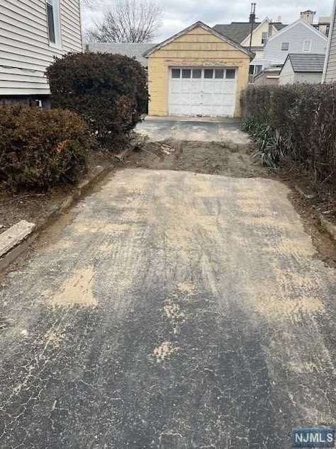 74 Campbell Ave, Hackensack, NJ 07601-5342