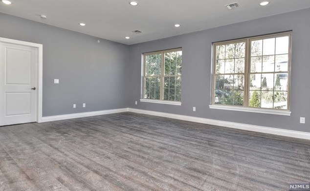 164-168 Atlantic St #304, Paterson, NJ 07503