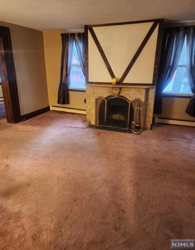 122 Poplar Ave, Hackensack, NJ 07601