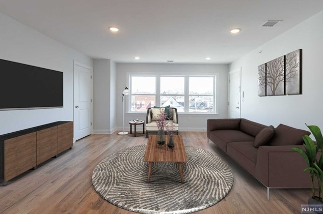 111 Monroe St #17, Outwater, NJ 07026