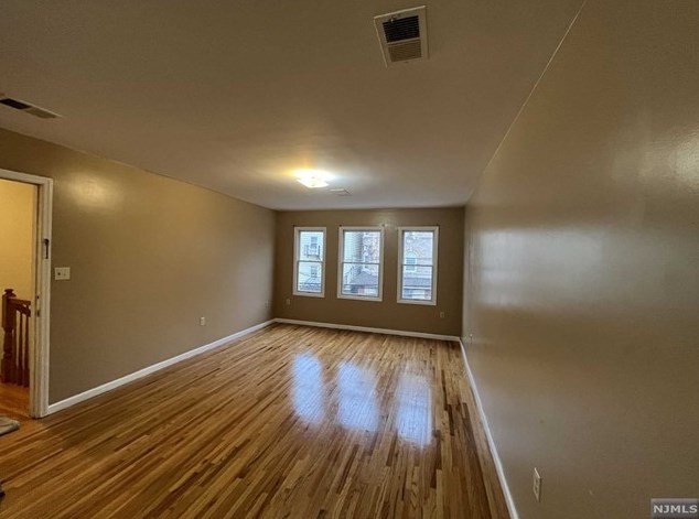 243 Oliver St #2, Newark, NJ 07105