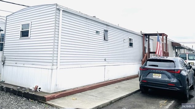 39 Adult Dr, Moonachie, NJ 07074-1812