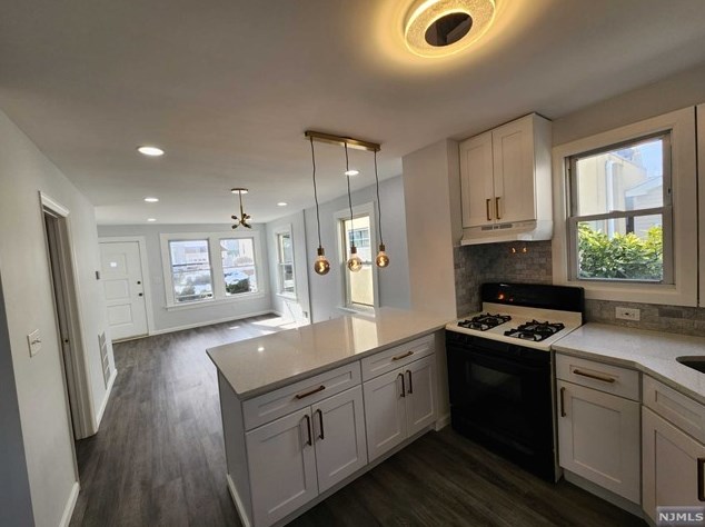 115 Devon Ter, Kearny NJ  07032-3331 exterior