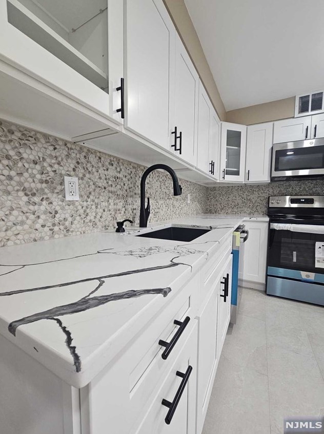 326 Prospect Ave #4k, Hackensack, NJ