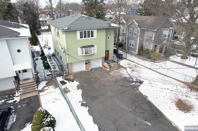 348 Teaneck Rd, Ridgefield Park, NJ 07660