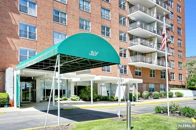 301 Beech St #5c, Hackensack, NJ 07601