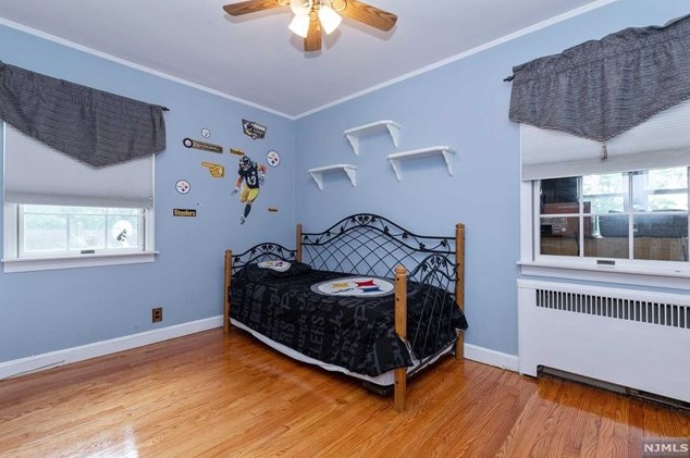 34 Carlton Pl, Rutherford NJ  07070-1120 exterior