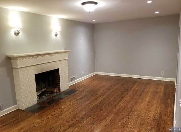 277 Edgewood Ave, Teaneck, NJ 07666