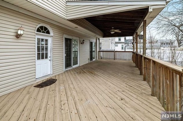 16 Morse Ave, Rutherford NJ  07070-1229 exterior