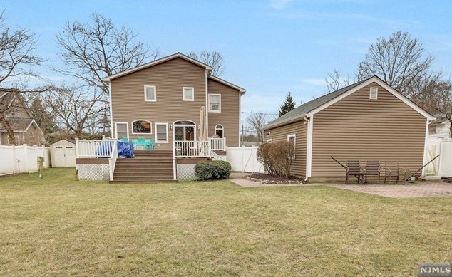 852 Hillsdale Ave, Hillsdale NJ  07642-1233 exterior