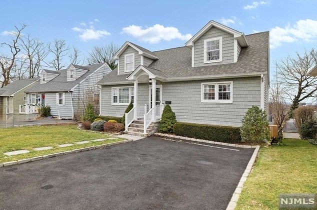 139 12th St, Wood-Ridge, NJ 07075