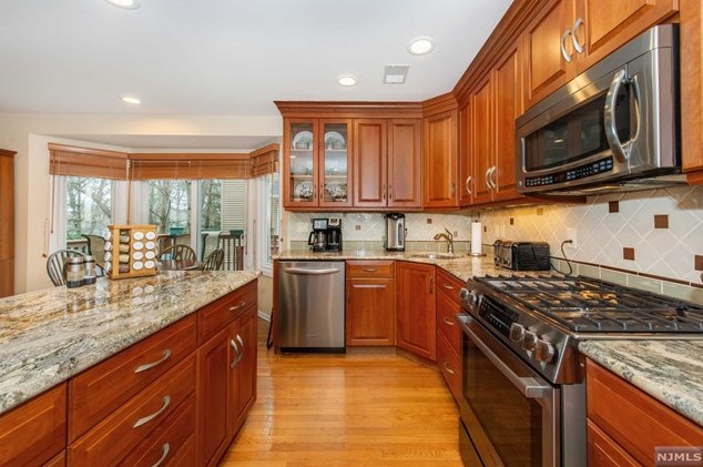 216 Clarken Dr, Town Center, NJ 07052