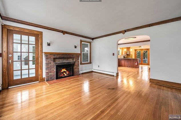 82 Concord Ave, Ridgewood, NJ 07452