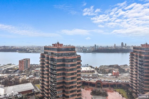 200 Winston Dr #1711, Cliffside Park, NJ 07010
