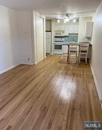 420 Park Pl Apt 1d, West Fort Lee, NJ