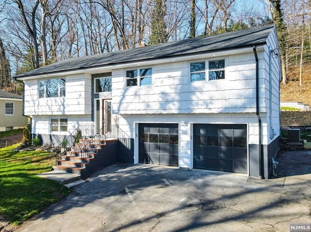 456 Lafayette Ave, Township of Washington, NJ 07675