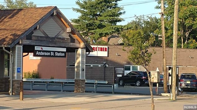 5 Linden St, Hackensack NJ  07601-3500 exterior