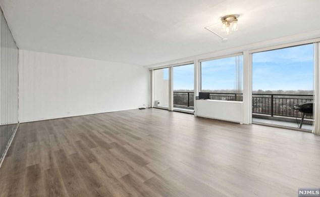 1 Horizon Rd #1219, West Fort Lee, NJ 07024