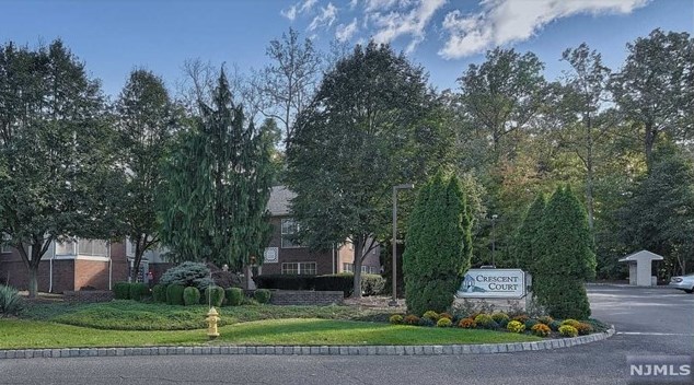 1107 Schindler Ln, Wayne, NJ 07470-2489